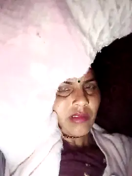 hasmi_hot09 - Hasmi_hot09's free webcam