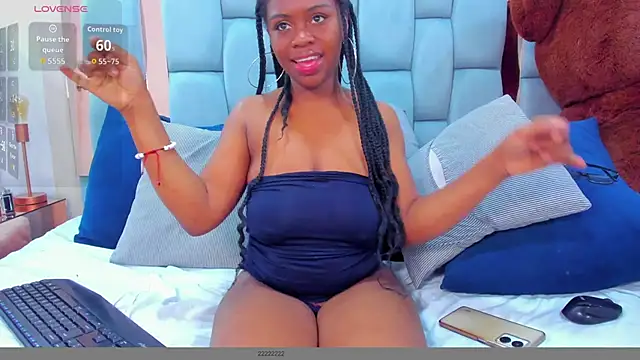 hazellanee - Hazellanee's free webcam