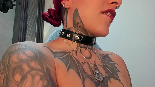 selene_red_ - Selene_red_'s free webcam