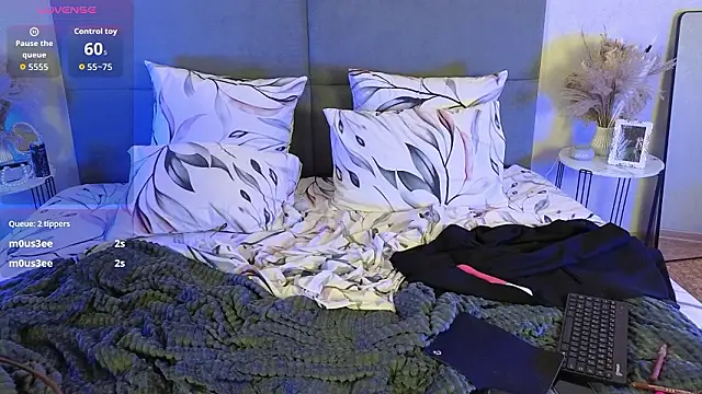 rianarey - RianaRey's free webcam