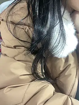 mina048 - Mina048's free webcam