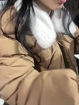 mina048 - Mina048's free webcam