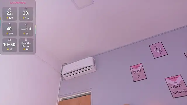 kinkylittlegirll - Kinkylittlegirll's free webcam