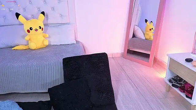 little_kawaiigirl_ - Little_kawaiigirl_'s free webcam