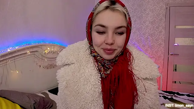 lillymoure_ - LillyMoure_'s free webcam