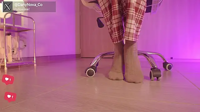 danynova_co - DanyNova_Co's free webcam