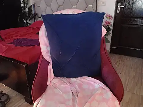 little_princess01 (F teen) - show ass 1 min