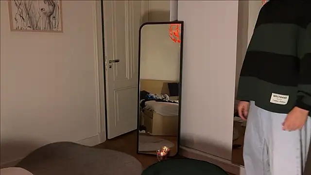 alwayshorneyxxx (M young) - cum on face