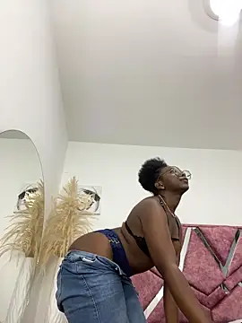 ZahhyFrequency webcam