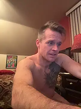 dilfiguess1 (Ask my age) - Naked/Gush on