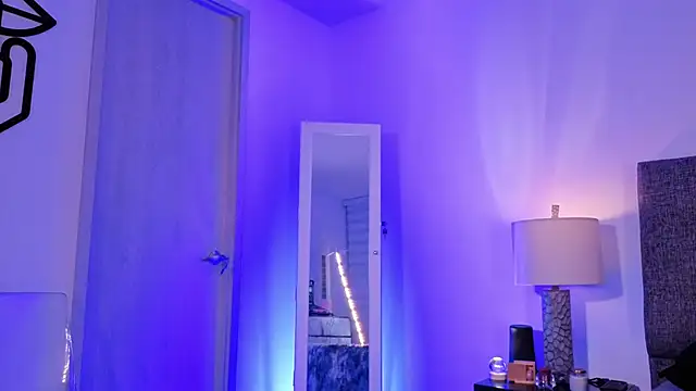 mandi4pole_ (F young) - Naked