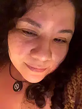 Webcam Model (VanesssaMilf_)  is live.Free join now!