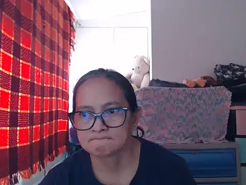 kinkybela2025 - Kinkybela2025's free webcam - UK Sex Cams