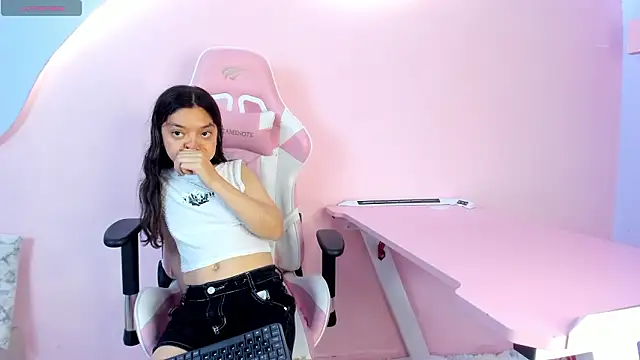 charlottemuller - CharlotteMuller's free webcam - UK Sex Cams