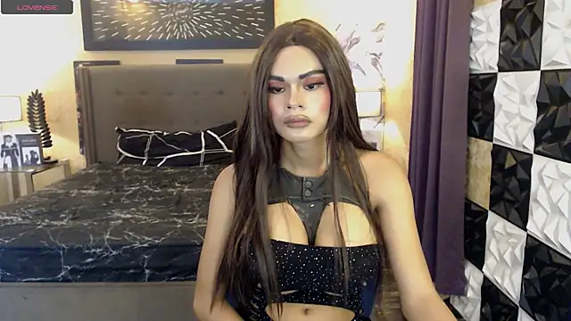 ellahemperialts - EllahEmperialTS's free webcam - UK Sex Cams