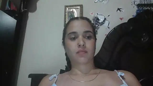 trianabell - Trianabell's free webcam