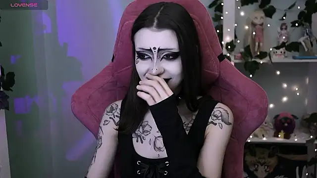 prettybones - Prettybones's free webcam