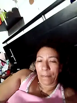 Webcam Model (Antonela45)  is live.Free join now!