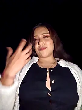 -thecatcrazy- - -TheCatCrazy-'s free webcam