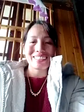 gummiesu - Gummiesu's free webcam