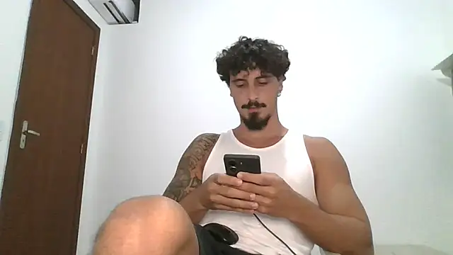 milkoffe - Milkoffe's free webcam