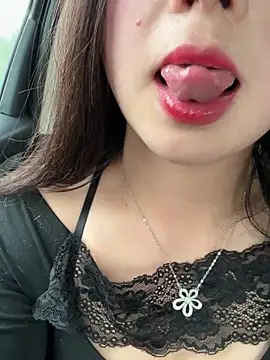 Aiss-niang Live Webcam on Stripchat