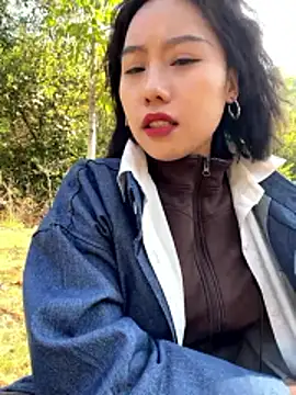 美女Eliza-E在线直播