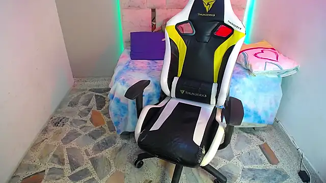 little_bubu - Little_bubu's free webcam - UK Sex Cams