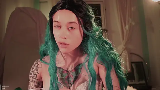 _avriles_ - _Avriles_'s free webcam