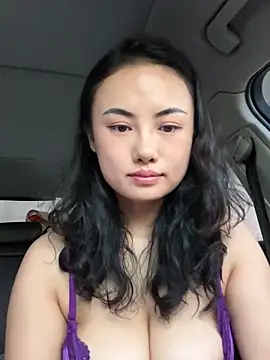 tangbao_521 Live Webcam on Stripchat