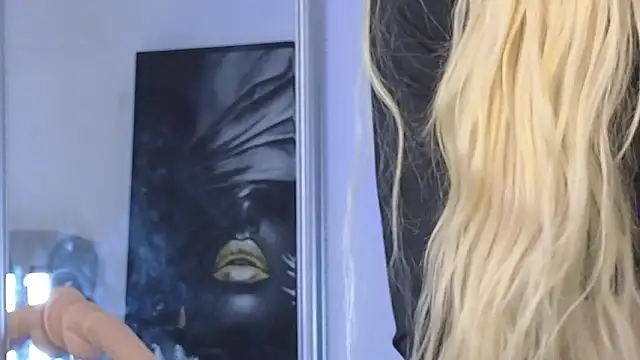 juliajuliette - JuliaJuliette's free webcam