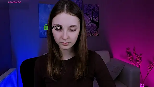 alisabliss (F teen) - show ass