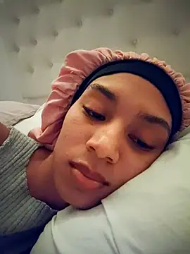 leaberrry - Leaberrry's free webcam - UK Sex Cams