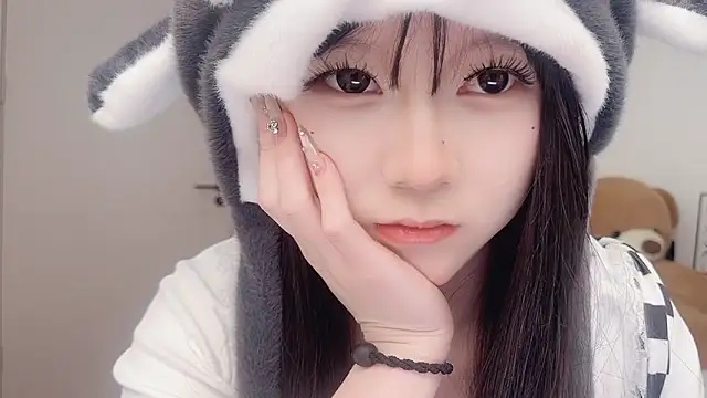 lnua-lnua - Lnua-lnua's free webcam