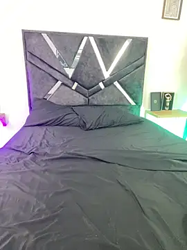 alahiafrequency - AlahiaFrequency's free webcam