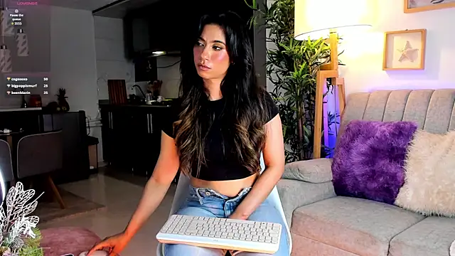 issa_cooper - Issa_cooper's free webcam