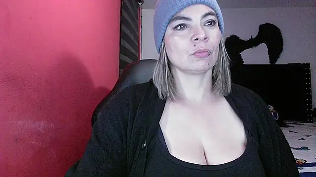 charlotedoll - Charlotedoll's free webcam