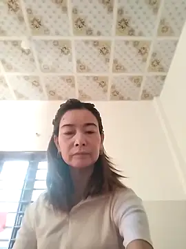 sexy-ladyboobs69 - Sexy-ladyboobs69's free webcam