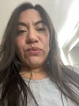 Webcam Model (Iam__Cristal)  is live.Free join now!