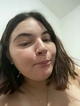 Webcam Model (fresitaju)  is live.Free join now!