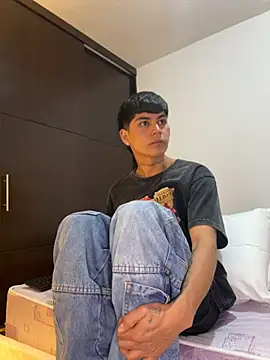 Lukas_strong Live Webcam on Stripchat