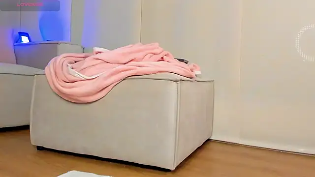 vahl_- - Vahl_-'s free webcam