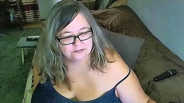 sex2 (F mature) - naked, squirt