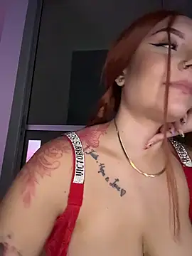 Webcam Model (alesziarose_)  is live.Free join now!