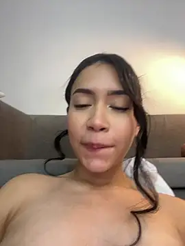 soe_love (F young) - Fuck My wet pussy i'm good gril