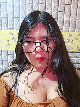 Webcam Model (Cannella_0)  is live.Free join now!