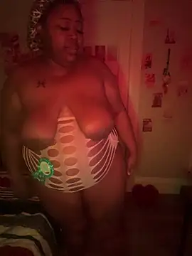 chocolatebunnyxx96 (F young) - Oil boobs an suck toy