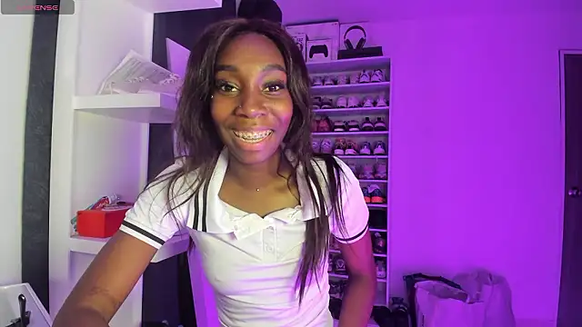 amberprincess2 (F young) - oil on my body