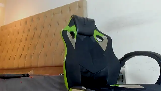 darkknightx01 - Darkknightx01's free webcam