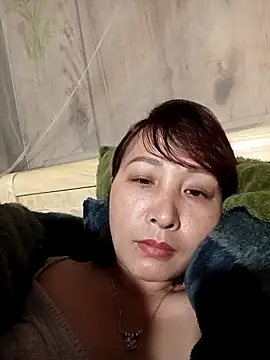 missa-kute20 - Missa-kute20's free webcam